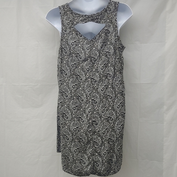 SunDress Black White Paisley  Sleeveless Soft Shift Summer Coastal Cool Light - Picture 3 of 9